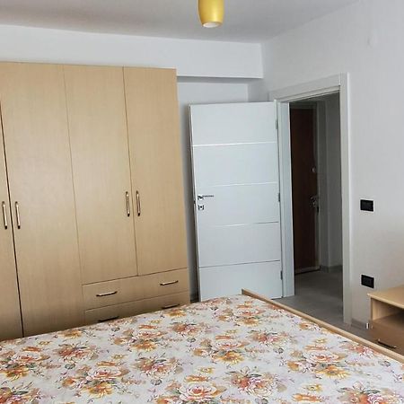 Olsi Apartment Vlore Luaran gambar